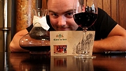 Cum m-am îndrăgostit de Bucureşti, după un vin la Caru' cu Bere