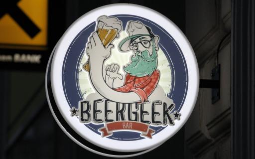 BeerGeek și Cross Club. Degustare de bere și ședință foto steampunk la Praga
