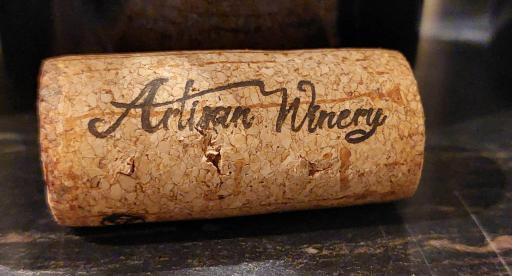 O premieră și un secret, de Ziua Îndrăgostiților (de Vinuri)